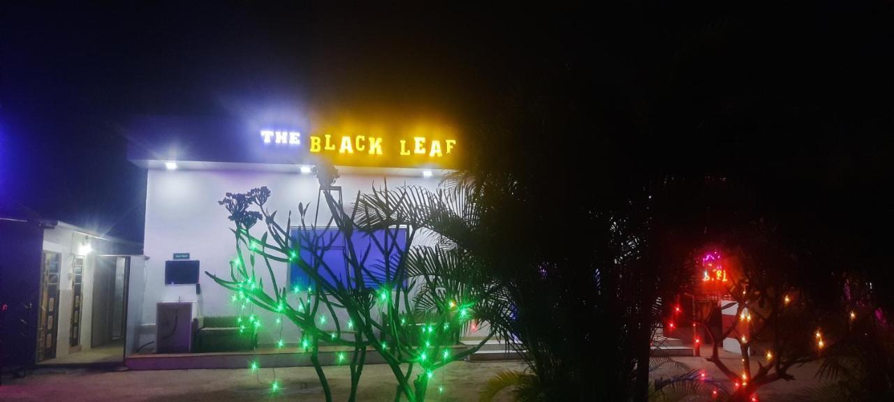 The Black Leaf Rāipur Exterior foto