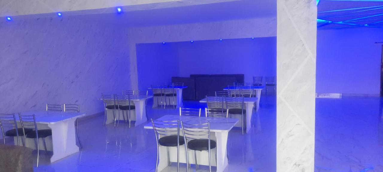 The Black Leaf Rāipur Exterior foto
